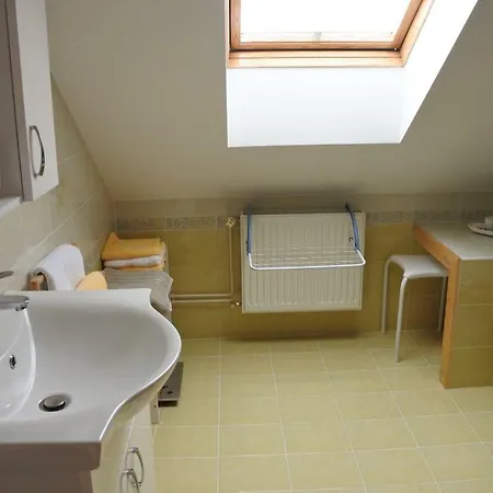 Apartman Apartma Vrh Lesce (Upper Carniola)